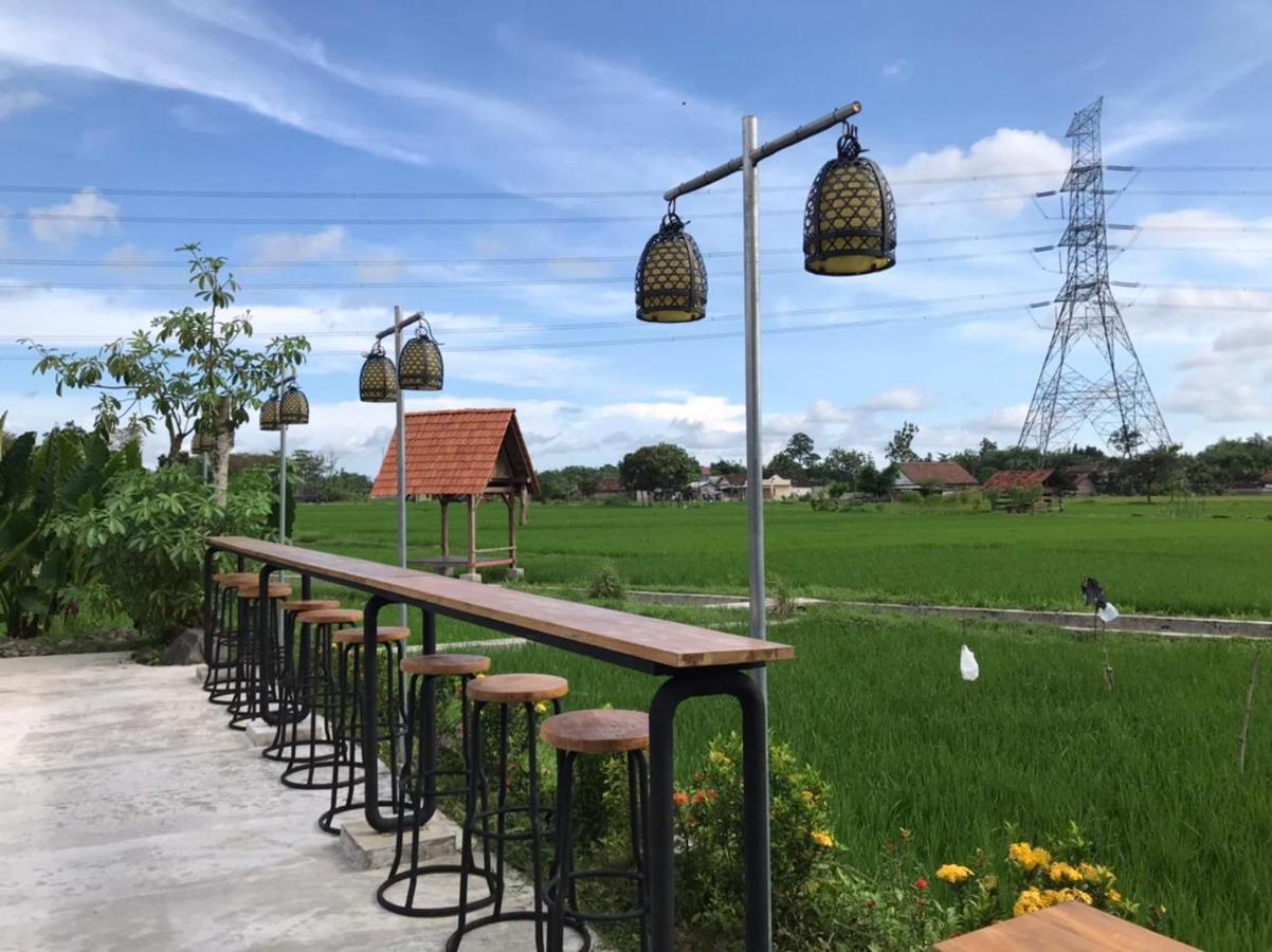 Legiyem Homestay Jogjakarta Buitenkant foto