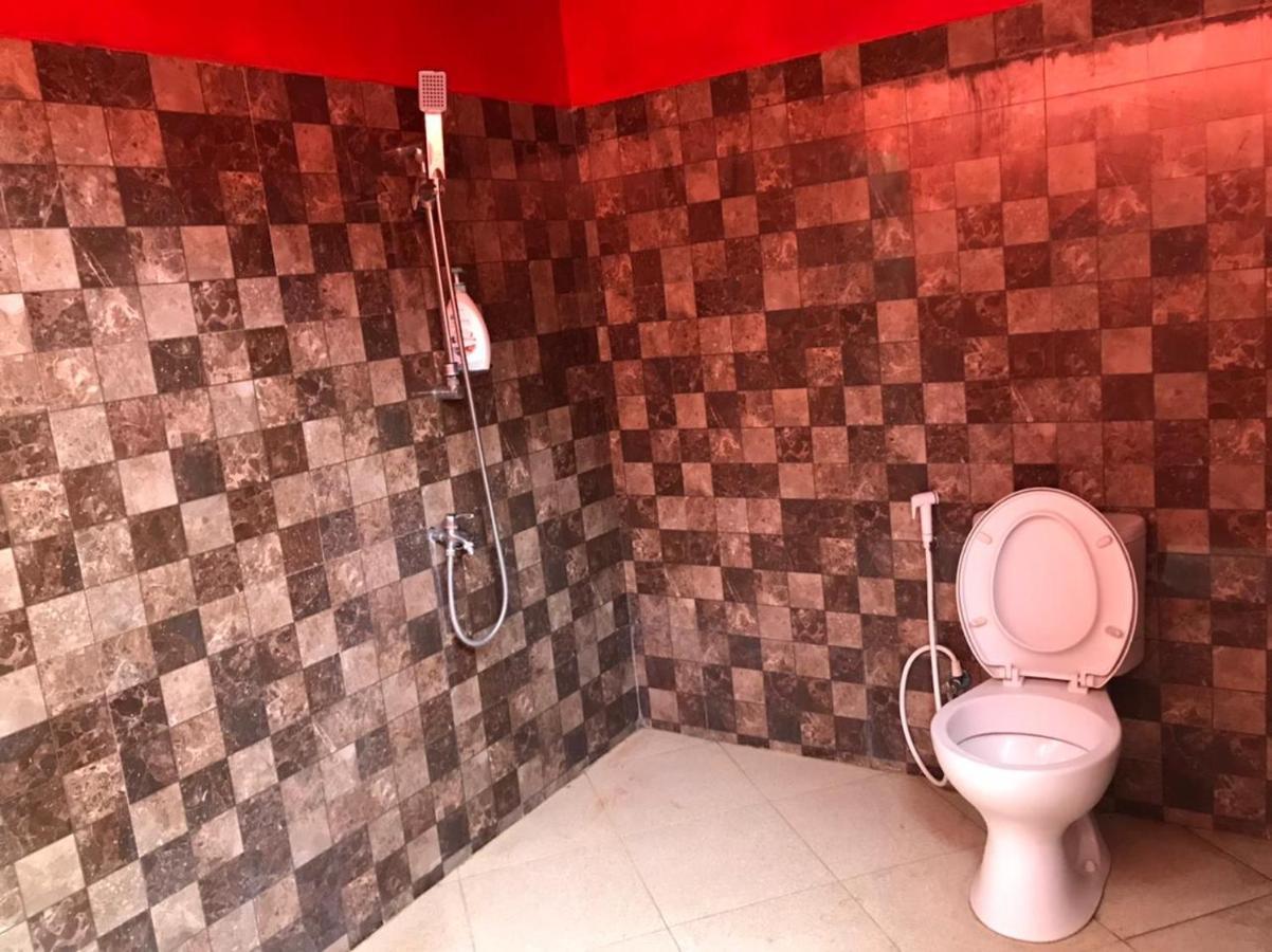Legiyem Homestay Jogjakarta Buitenkant foto