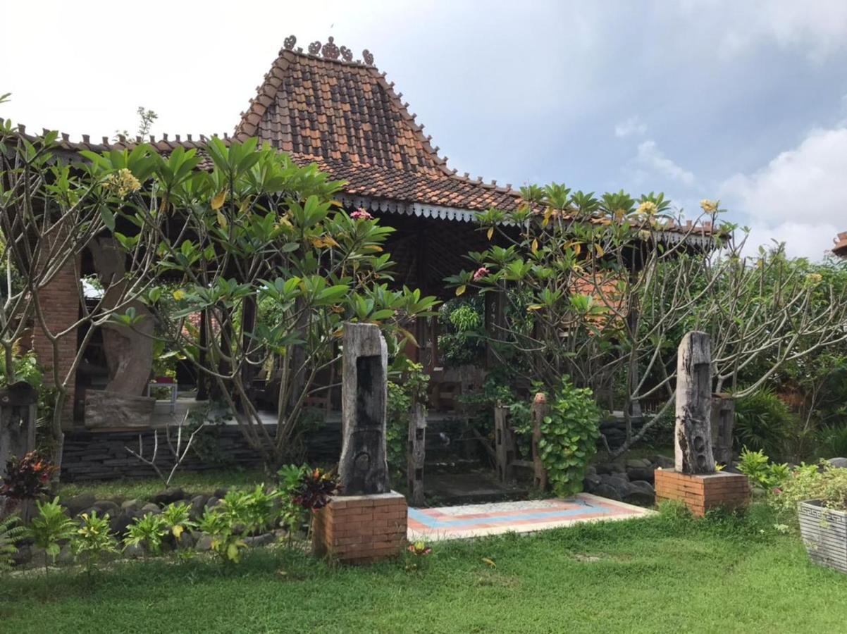 Legiyem Homestay Jogjakarta Buitenkant foto