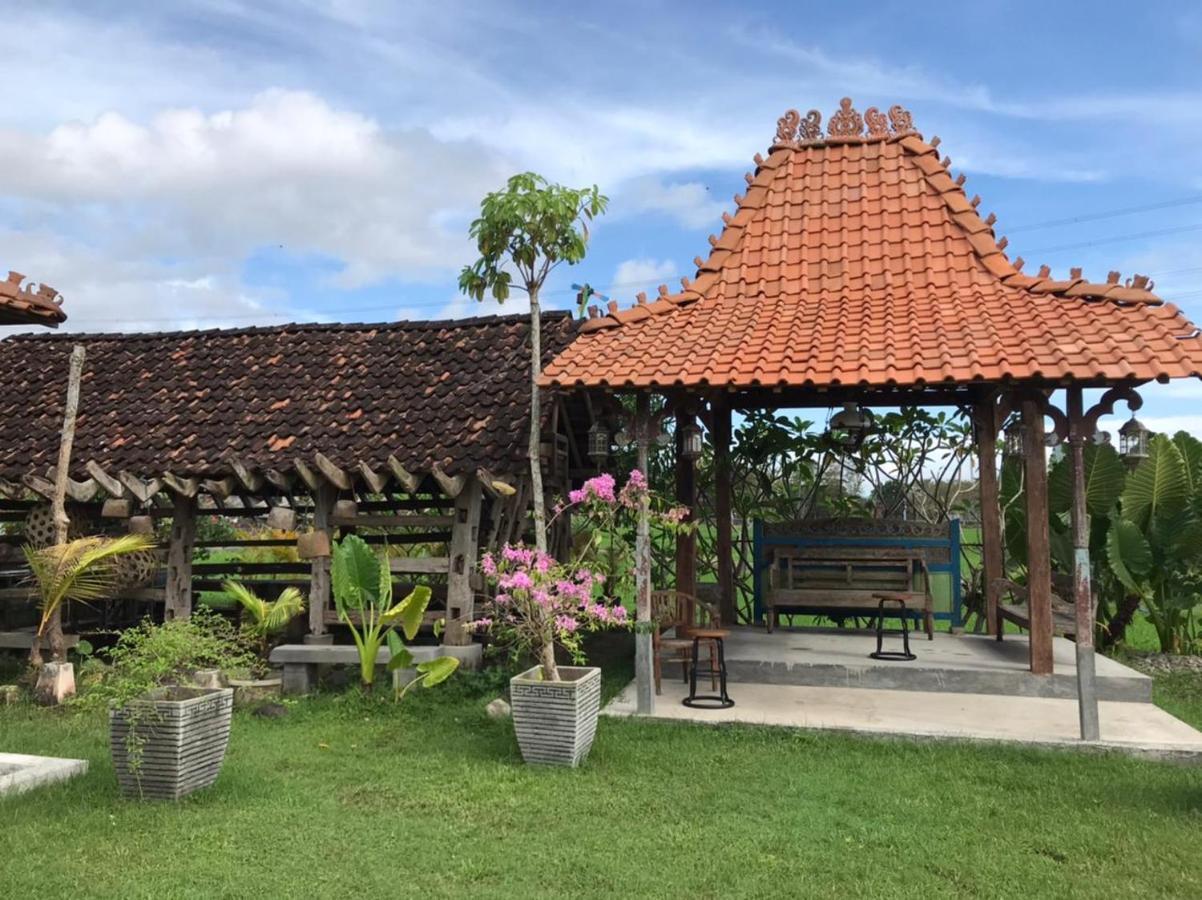 Legiyem Homestay Jogjakarta Buitenkant foto