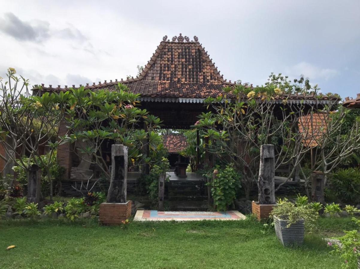 Legiyem Homestay Jogjakarta Buitenkant foto