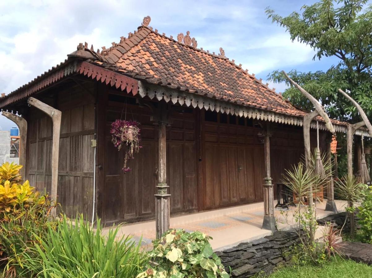 Legiyem Homestay Jogjakarta Buitenkant foto
