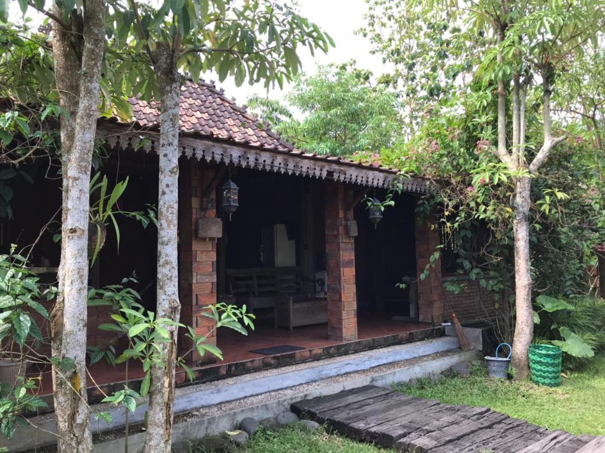 Legiyem Homestay Jogjakarta Buitenkant foto